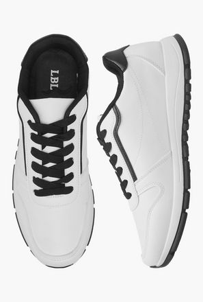 حذاء سنيكرز بِألواح ورباط إغلاق من إل بي إل من شو إكسبرس-men-shoes-sneakers-image-1