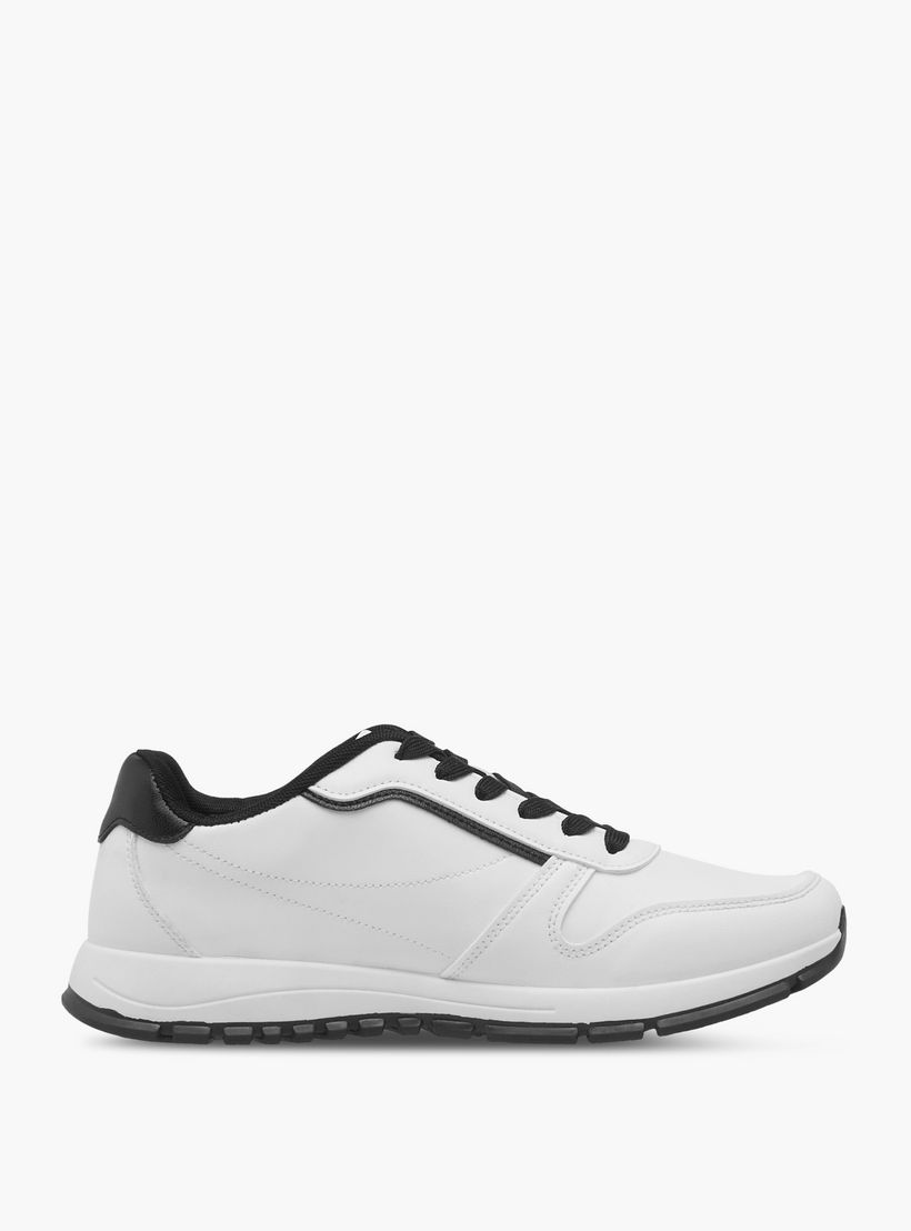 حذاء سنيكرز بِألواح ورباط إغلاق من إل بي إل من شو إكسبرس-men-shoes-sneakers-image-3