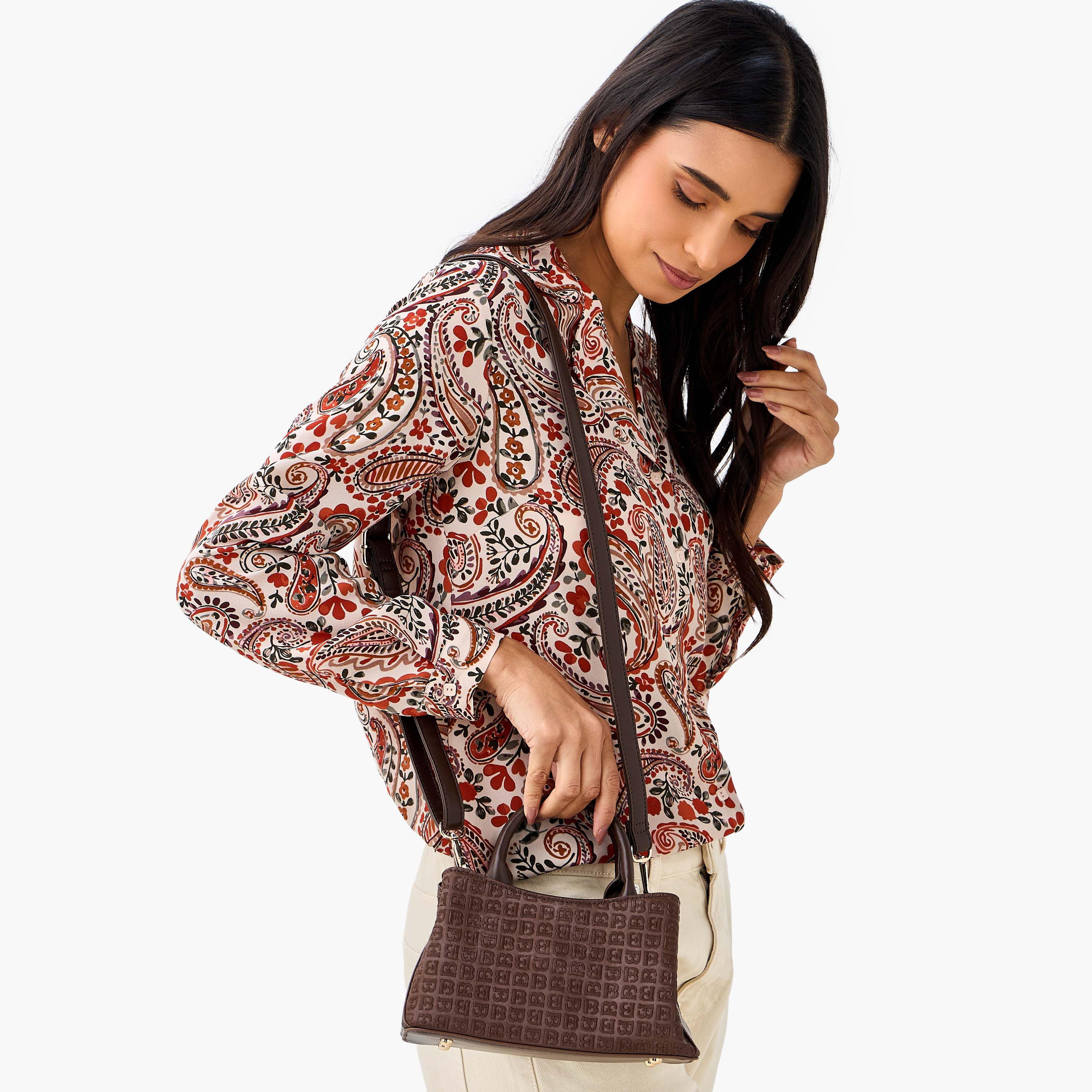 شنطة توت بنقوش مونوجرام وسحاب إغلاق من فلورا بيلا-women-bagsandwallets-handbags-image-2