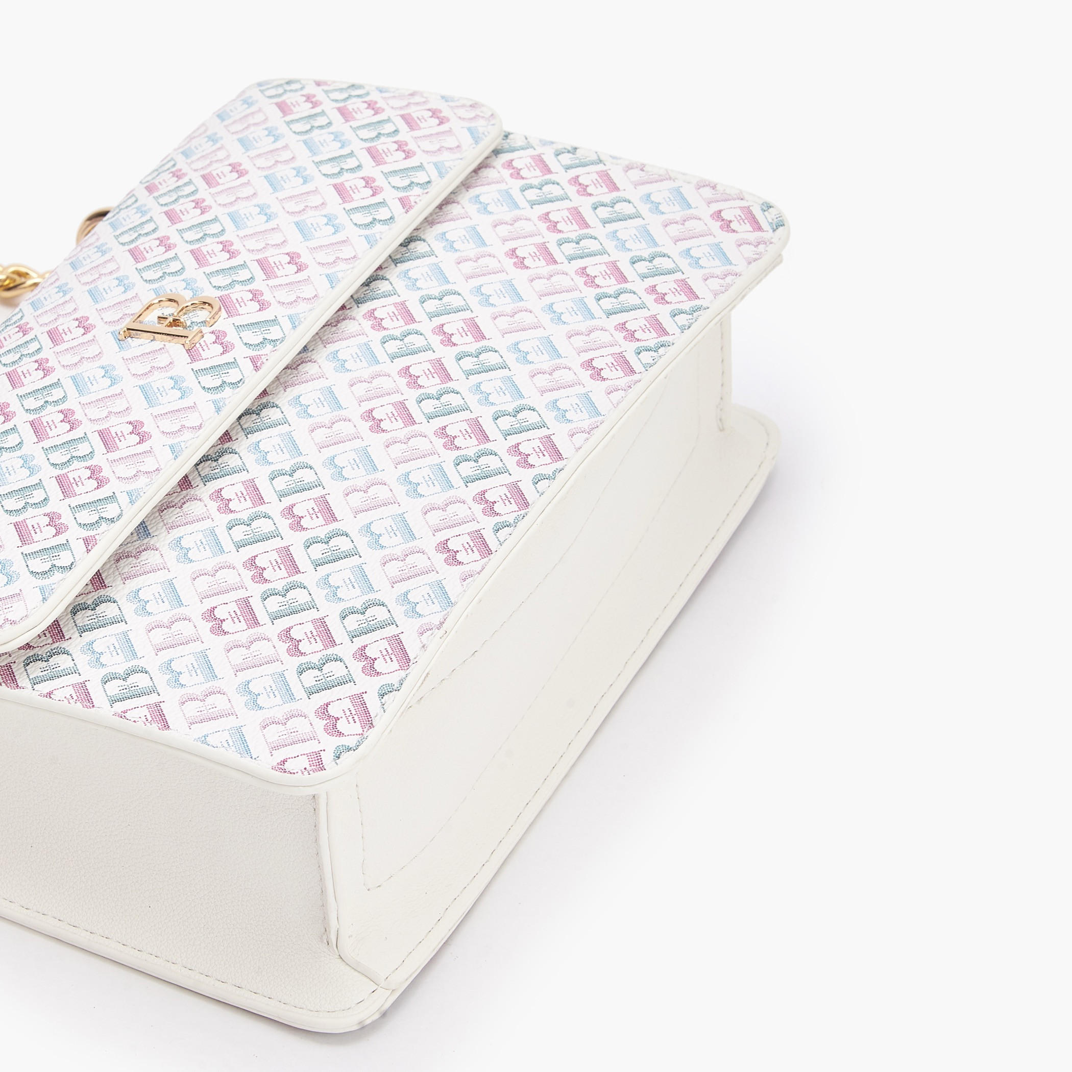 شنطة كروس بودي بطبعات مونوجرام وزينة وشاح من فلورا بيلا-women-bagsandwallets-handbags-image-6
