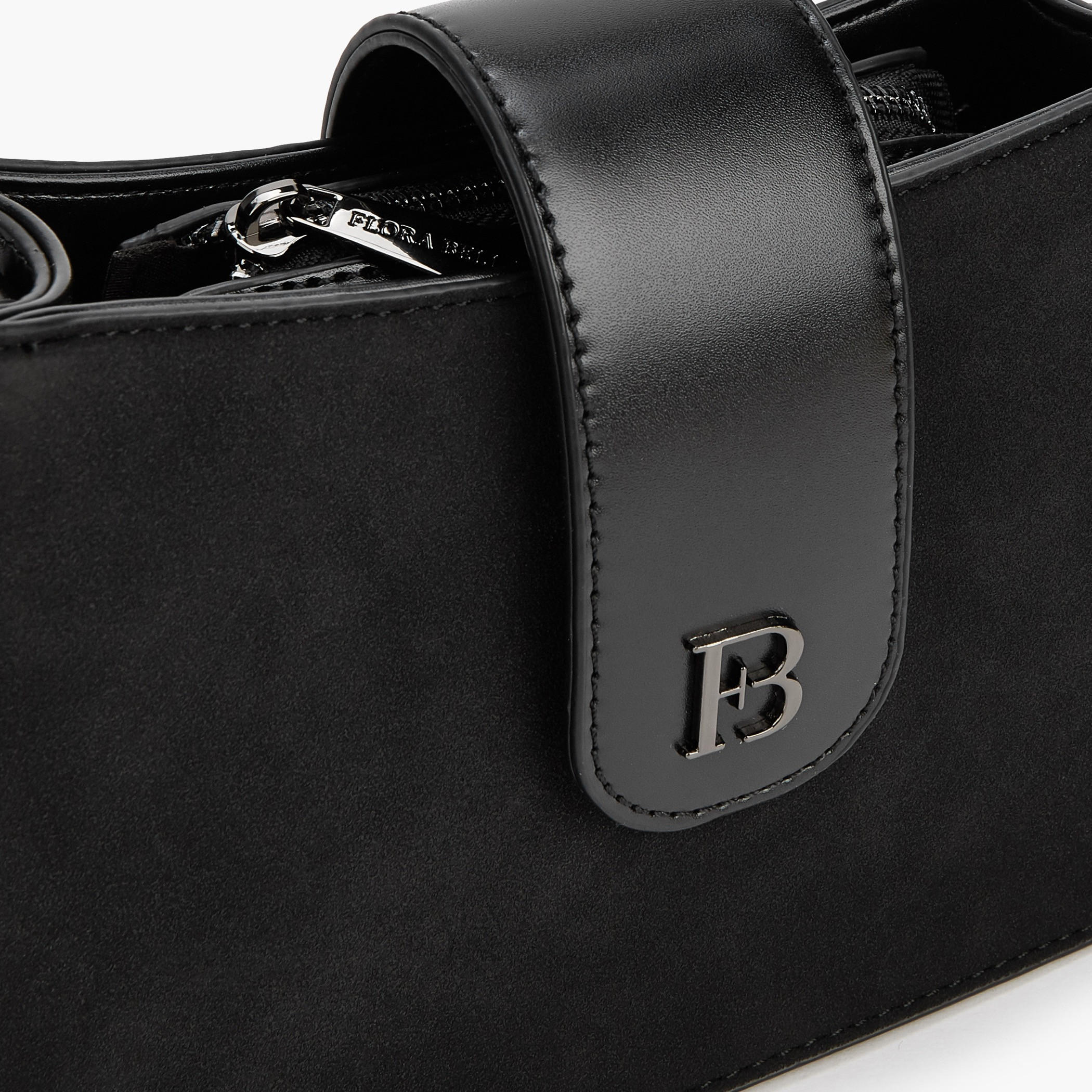 شنطة كروس بودي بحزام سلسلة وإغلاق مغناطيسي من فلورا بيلا-women-bagsandwallets-handbags-image-4