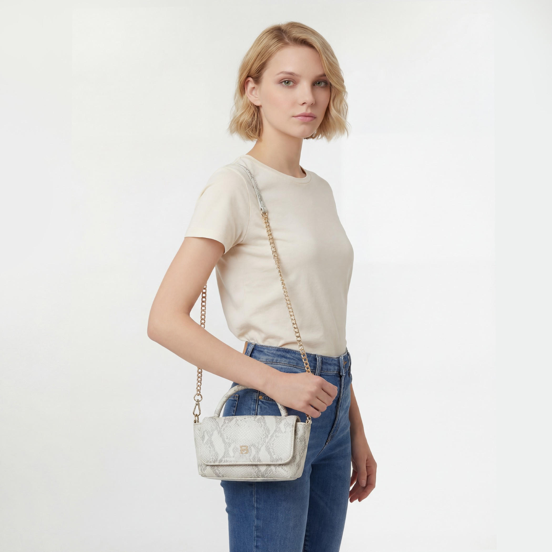 شنطة كروس بطبعات حيوانية وحزام سلسلة من فلورا بيلا-women-bagsandwallets-handbags-image-2