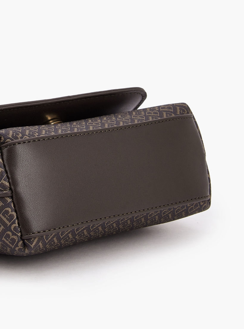 شنطة كروس بودي بطبعات مونوجرام وحزام سلسلة من فلورا بيلا-women-bagsandwallets-handbags-image-7