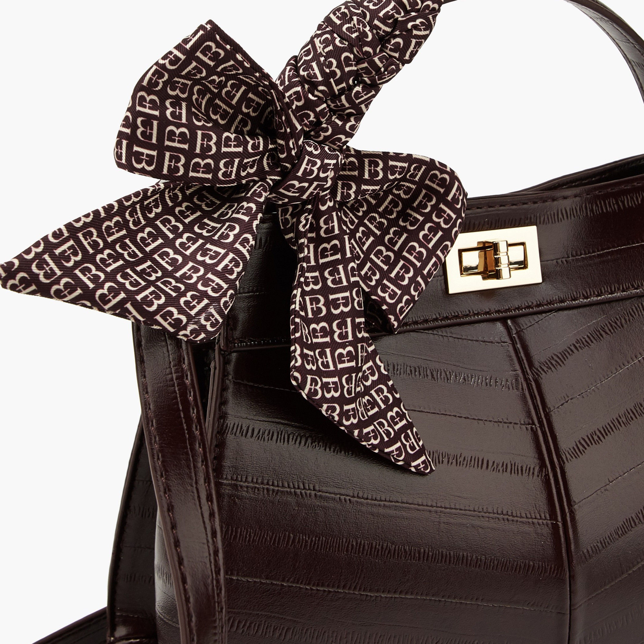 شنطة ساتشيل بارزة الملمس مع وشاح من فلورا بيلا-women-bagsandwallets-handbags-image-10