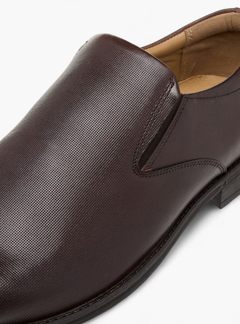 Duchini Men's Leather Textured Slip-On Loafers-men-shoes-loafersandmoccasins-image-4