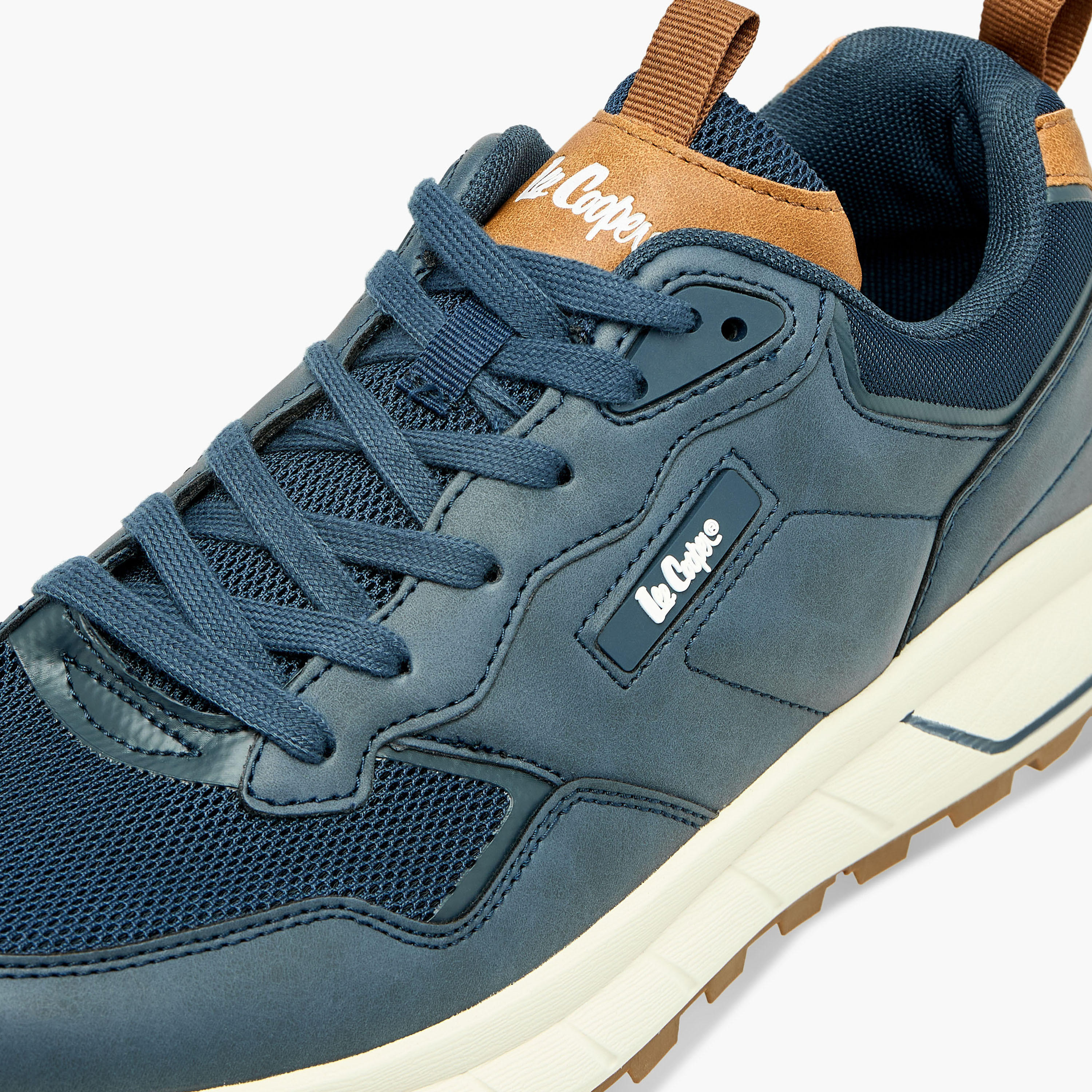 حذاء سنيكرز متعدد التصاميم بكاحل منخفض ورباط إغلاق ولسان سحب للرجال من لي كوبر-men-shoes-sneakers-image-9