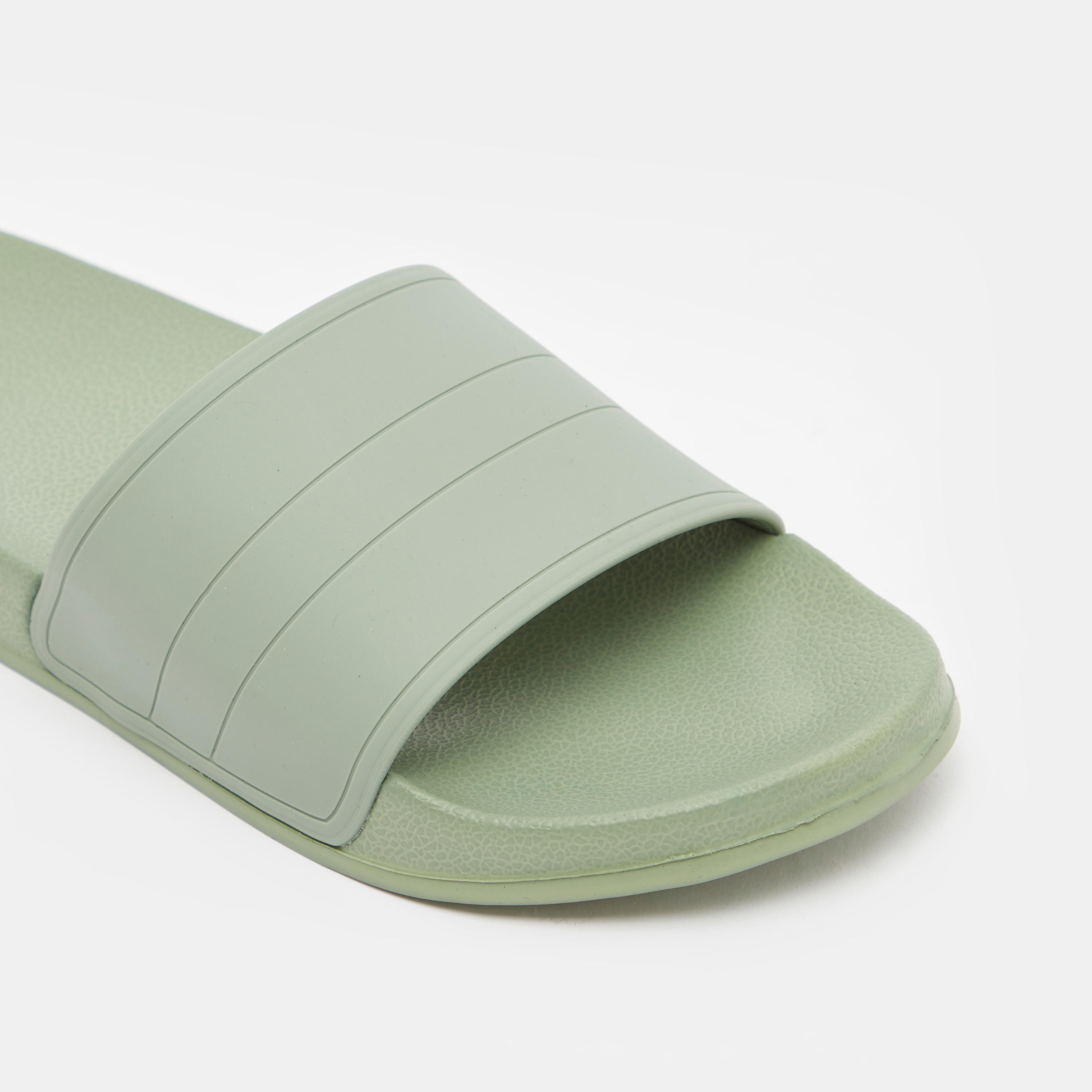 شبشب سادة بمقدّمة مفتوحة-women-shoes-flipflopsandslides-image-11