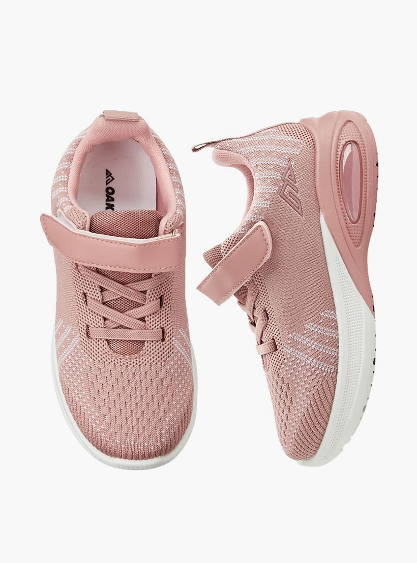 حذاء سنيكرز بشريط إغلاق لاصق للبنات من أوكلان من شو إكسبريس-girls-shoes-sneakers-image-1