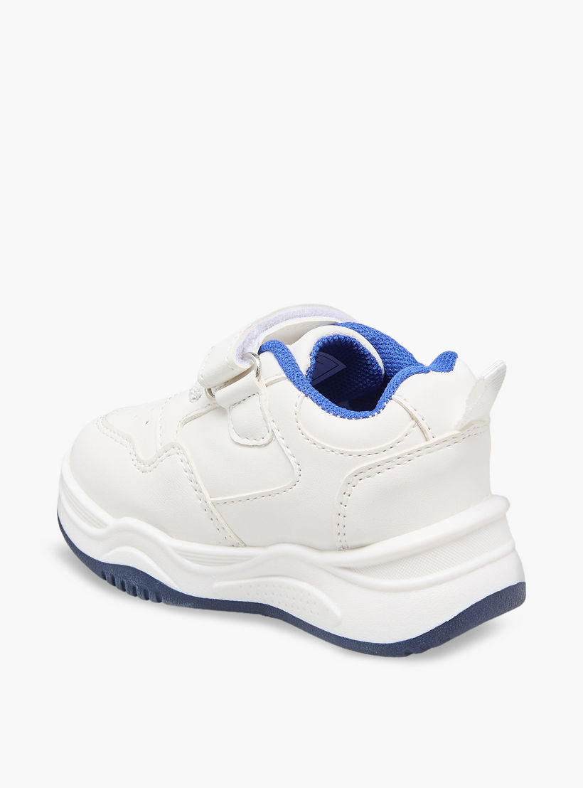 حذاء سنيكرز طول الكاحل بشريط إغلاق لاصق للأولاد من إل بي إل من شو إكسبرس-boys-shoes-sneakers-image-5