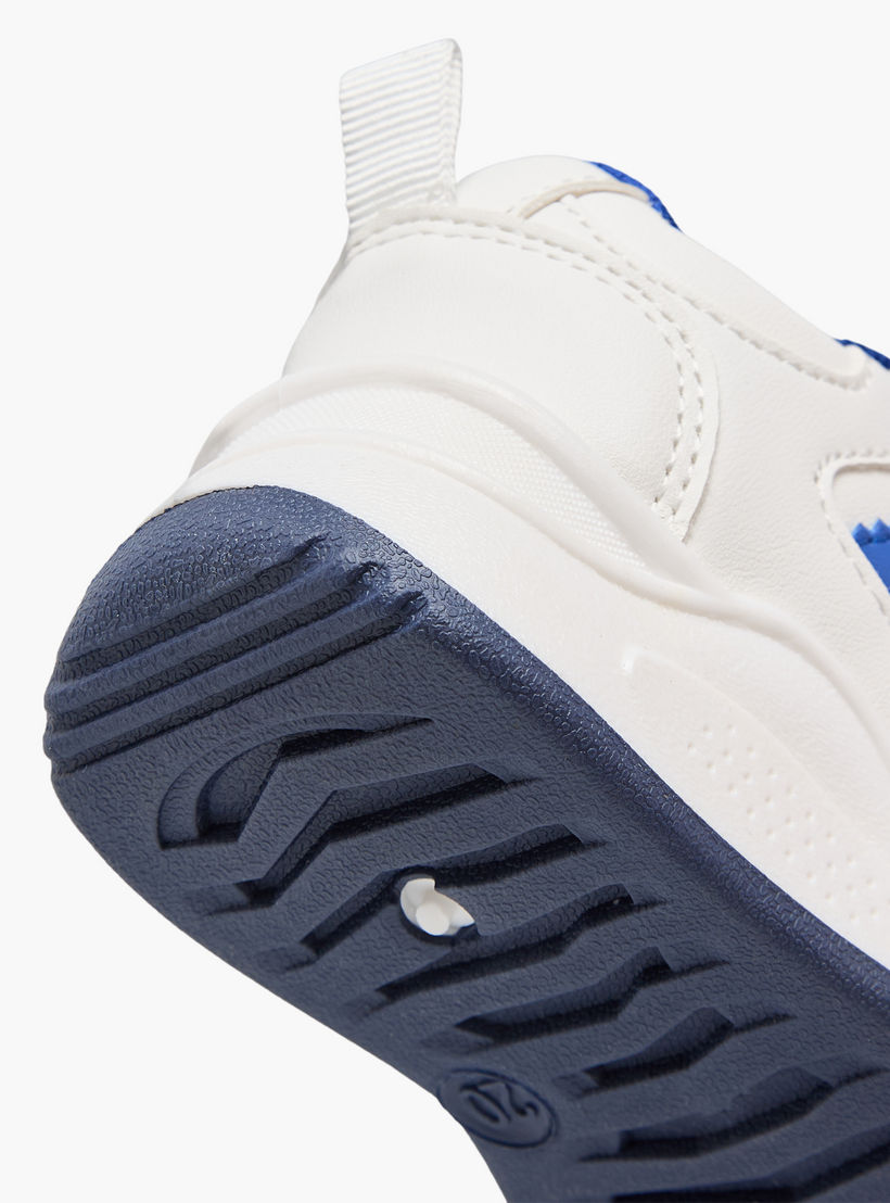 حذاء سنيكرز طول الكاحل بشريط إغلاق لاصق للأولاد من إل بي إل من شو إكسبرس-boys-shoes-sneakers-image-8