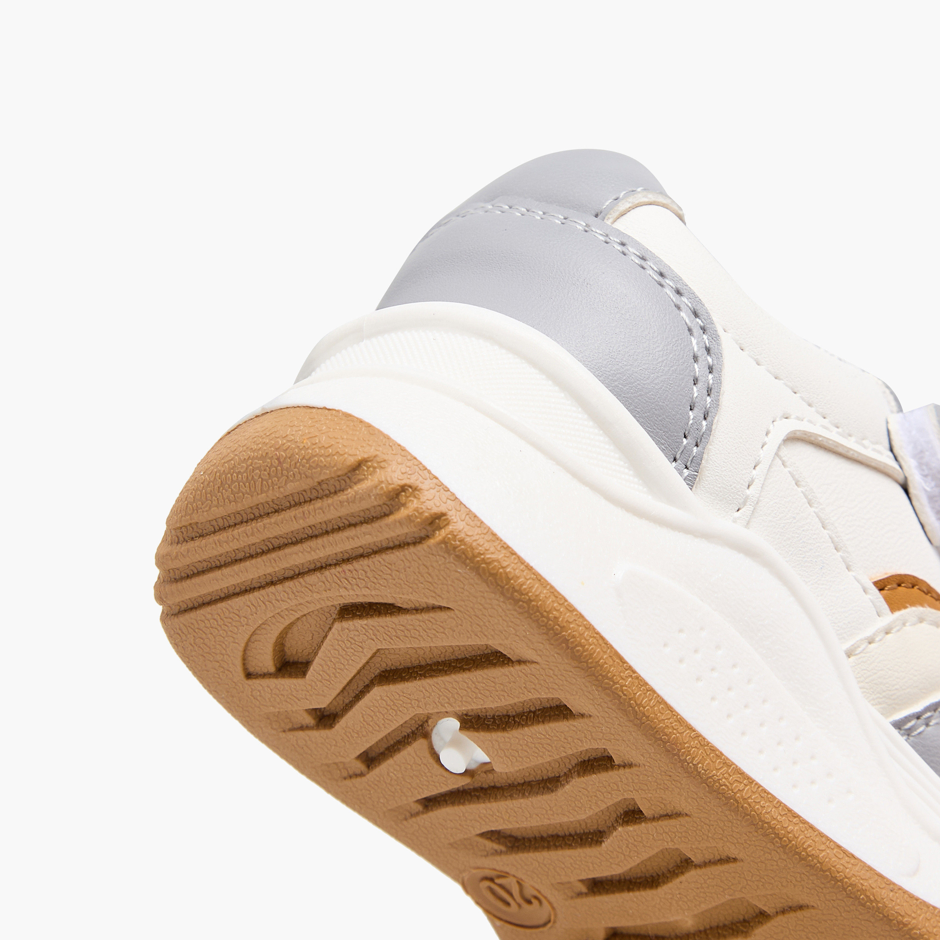 حذاء سنيكرز طول الكاحل بشريط إغلاق لاصق للأولاد من إل بي إل من شو إكسبرس-boys-shoes-sneakers-image-8