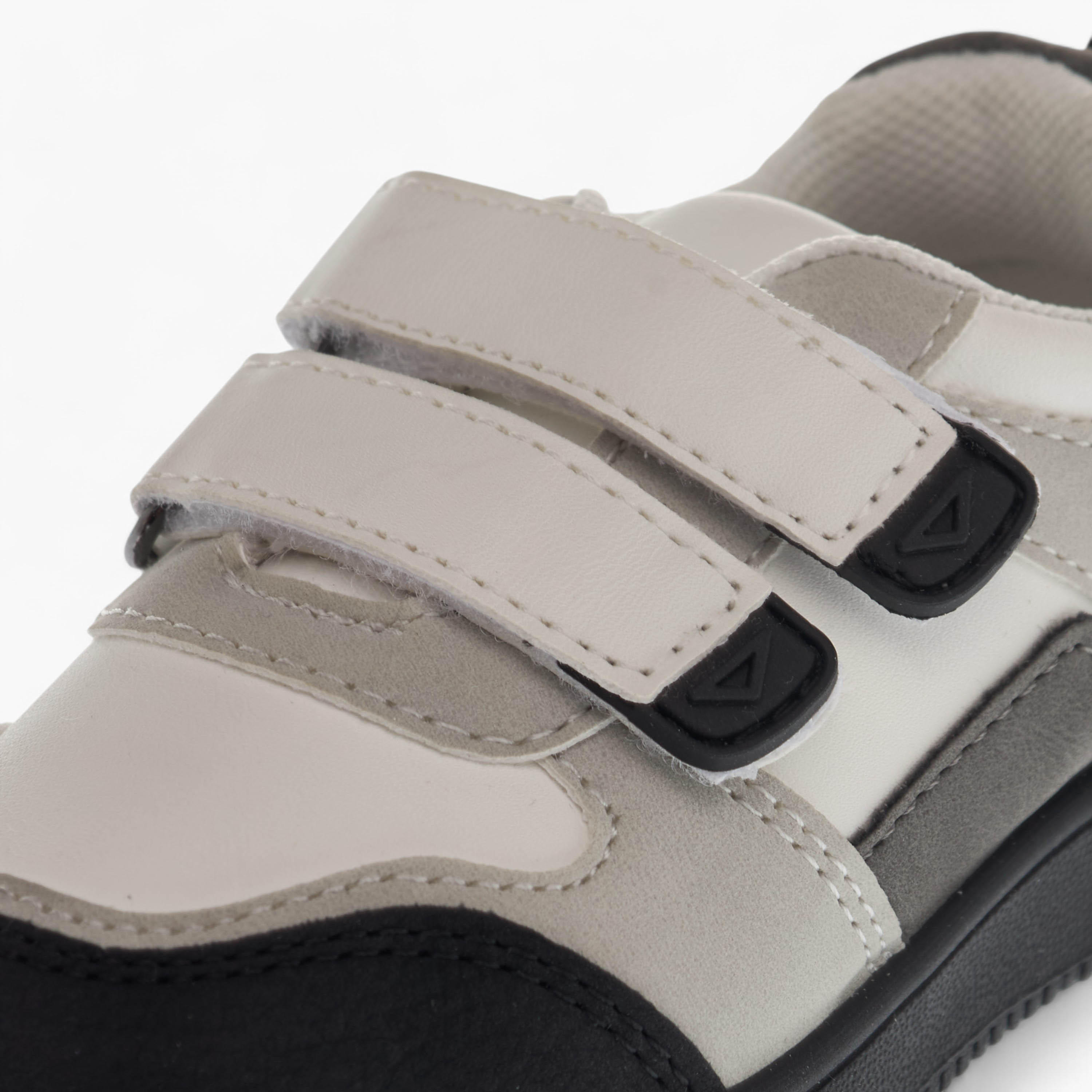 حذاء سنيكرز بشريط إغلاق لاصق من إل بي إل من شو إكسبرس-boys-shoes-sneakers-image-4