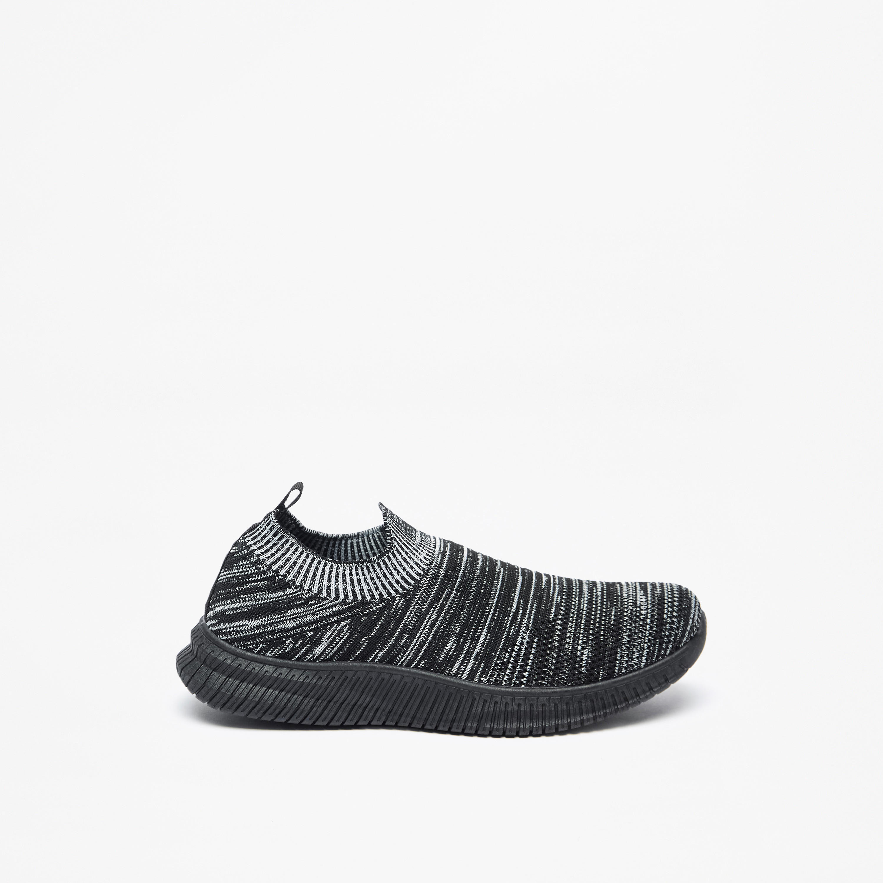 حذاء رياضي شبكي سهل الارتداء من أوكلان من شو إكسبريس-women-shoes-sneakers-image-3
