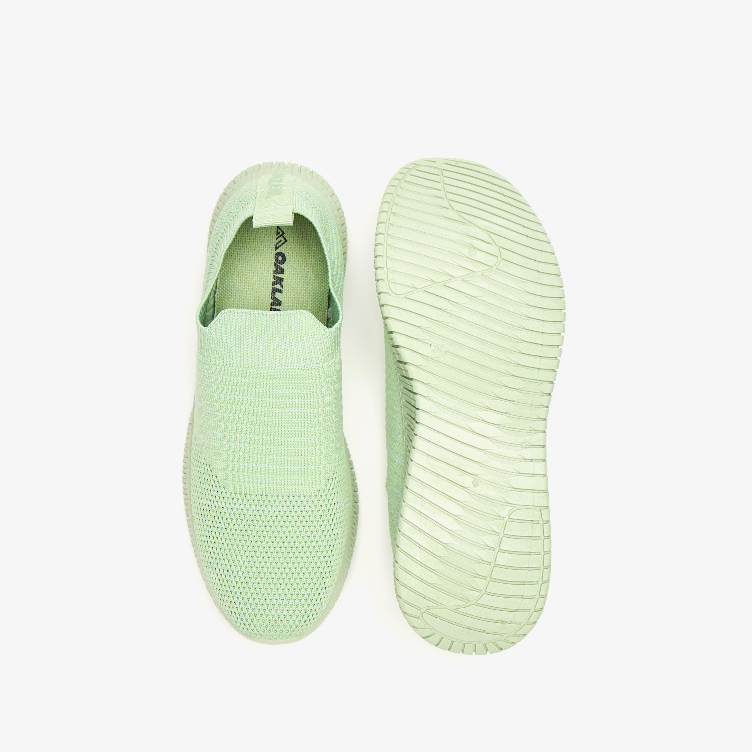 حذاء رياضي شبكي سهل الارتداء مع لسان سحب من أوكلان من شو إكسبرس-women-shoes-sneakers-image-19