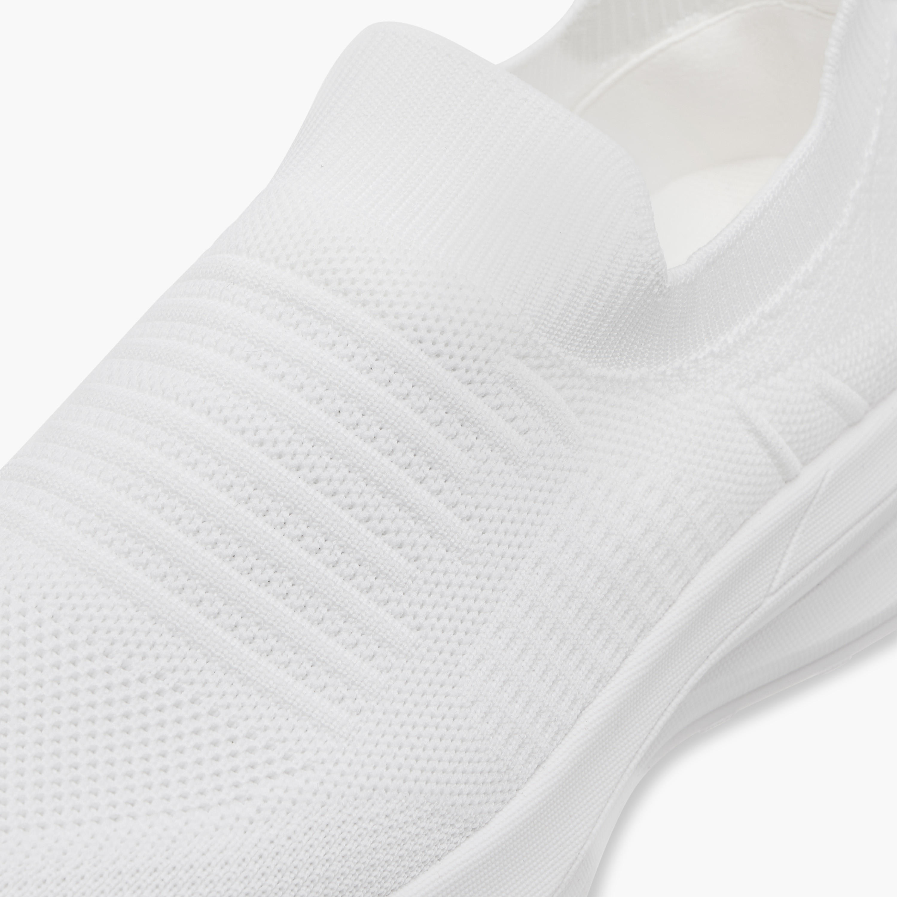 حذاء سنيكرز سهل الارتداء بارز الملمس من أوكلان من شو إكسبريس-women-shoes-sneakers-image-4