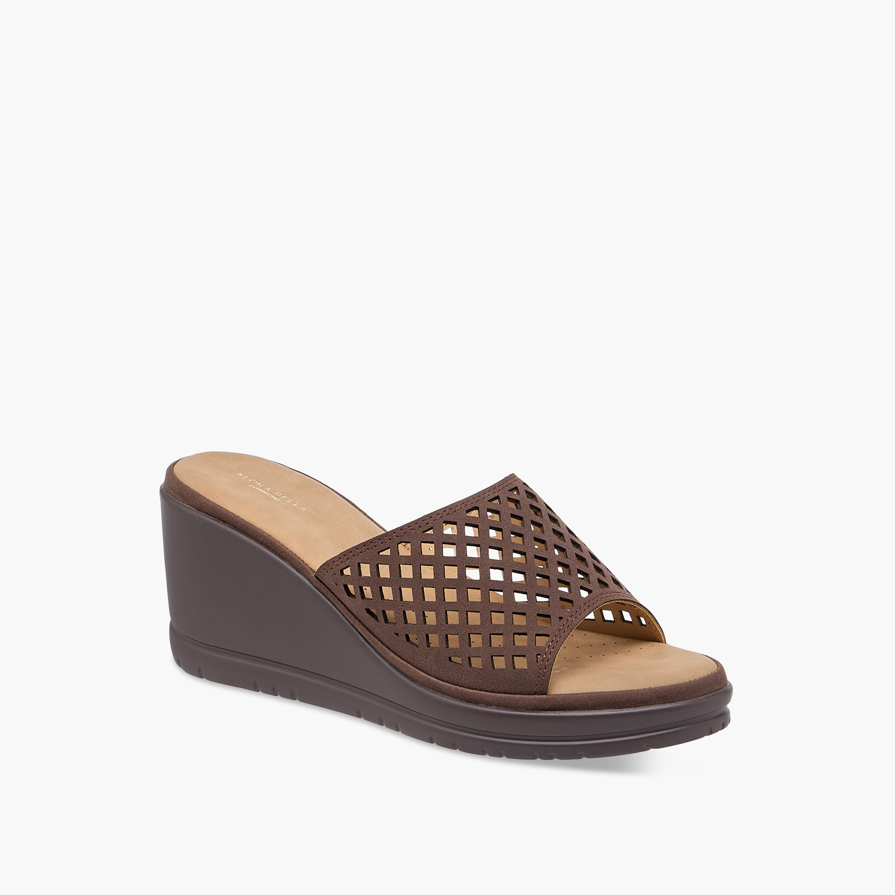 صندل سهل الارتداء بتصاميم مفرغة وكعب ويدج من فلورا بيلا-women-shoes-sandals-heeled-image-2