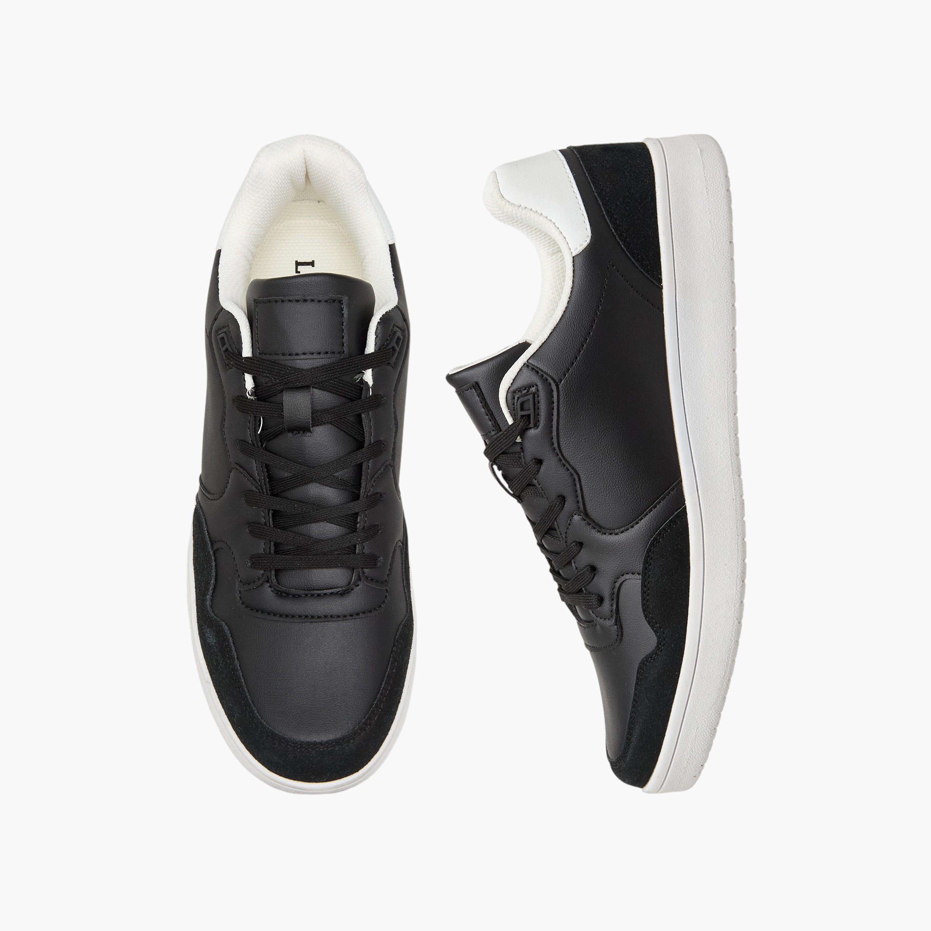 حذاء سنيكرز برباط للرجال إل بي إل من شو إكسبريس-men-shoes-sneakers-image-1