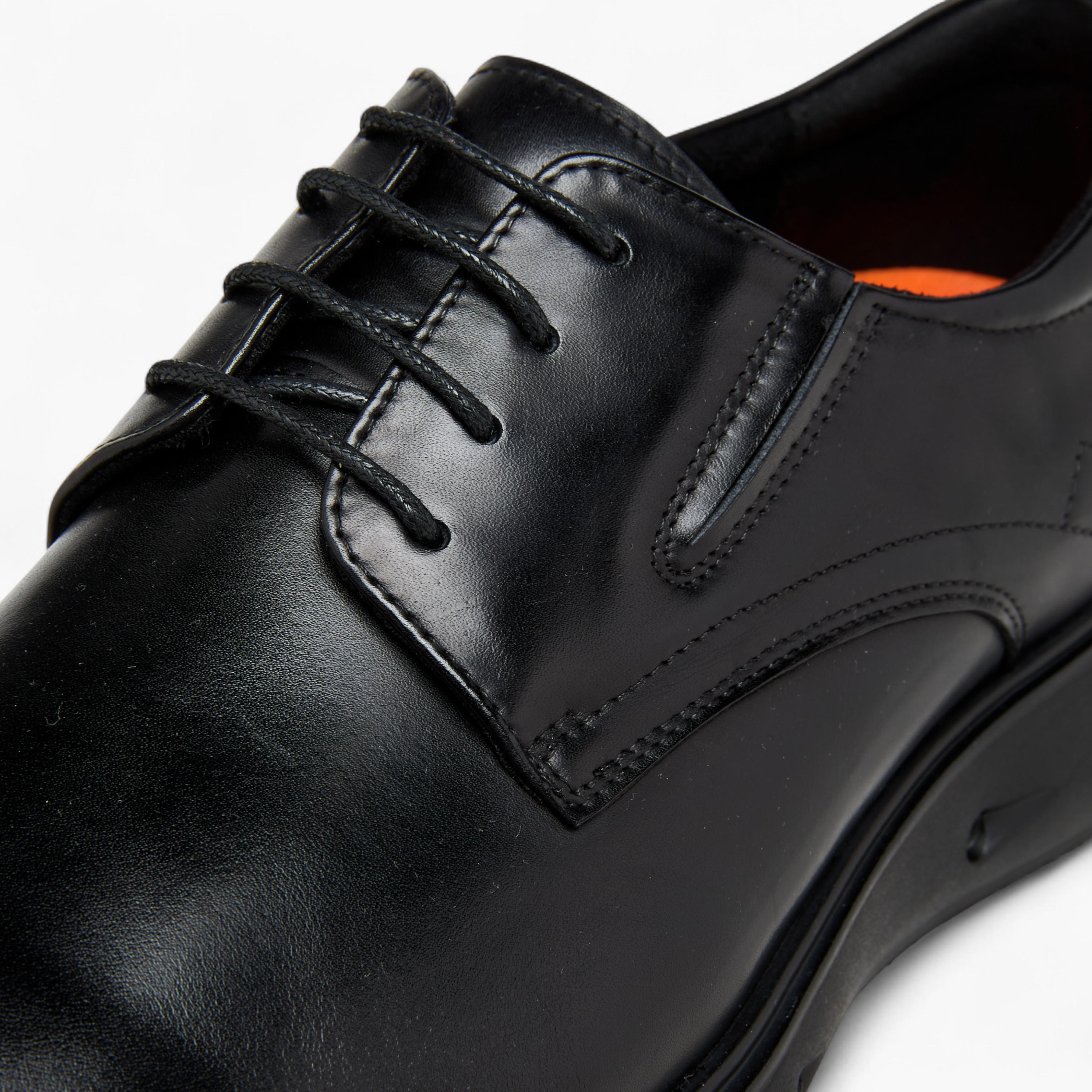 Le Confort Men Solid Lace-Up Leather Derby Shoes-men-shoes-formalshoes-image-4