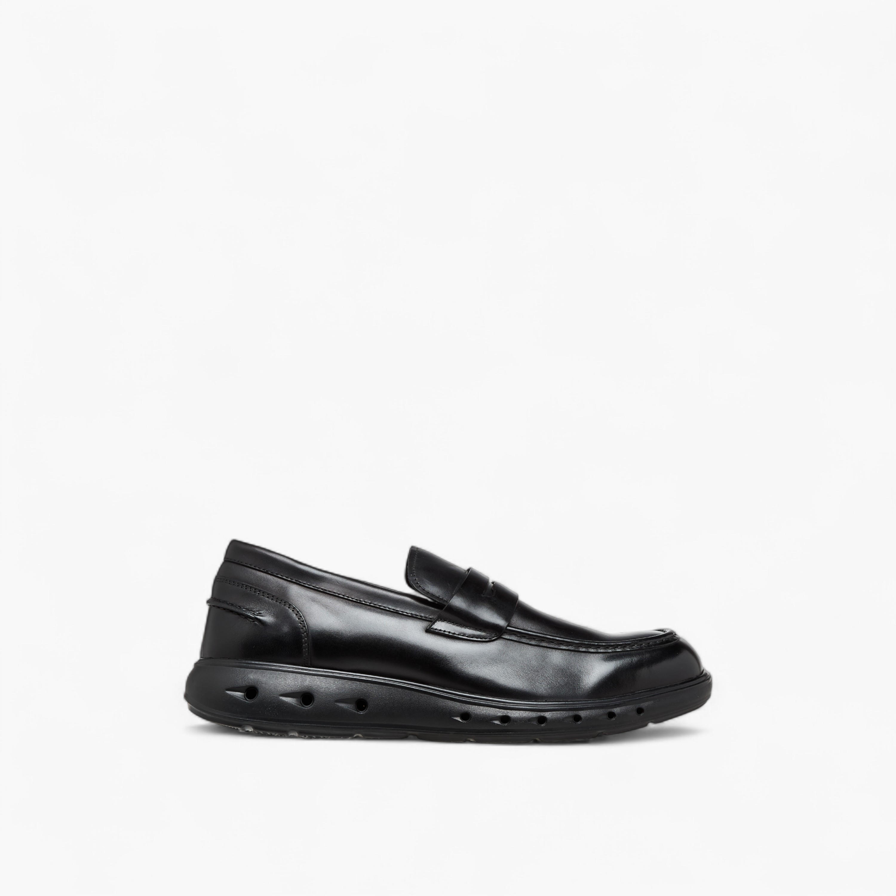 Le Confort Men Solid Slip-On Leather Loafers-men-shoes-loafersandmoccasins-image-3