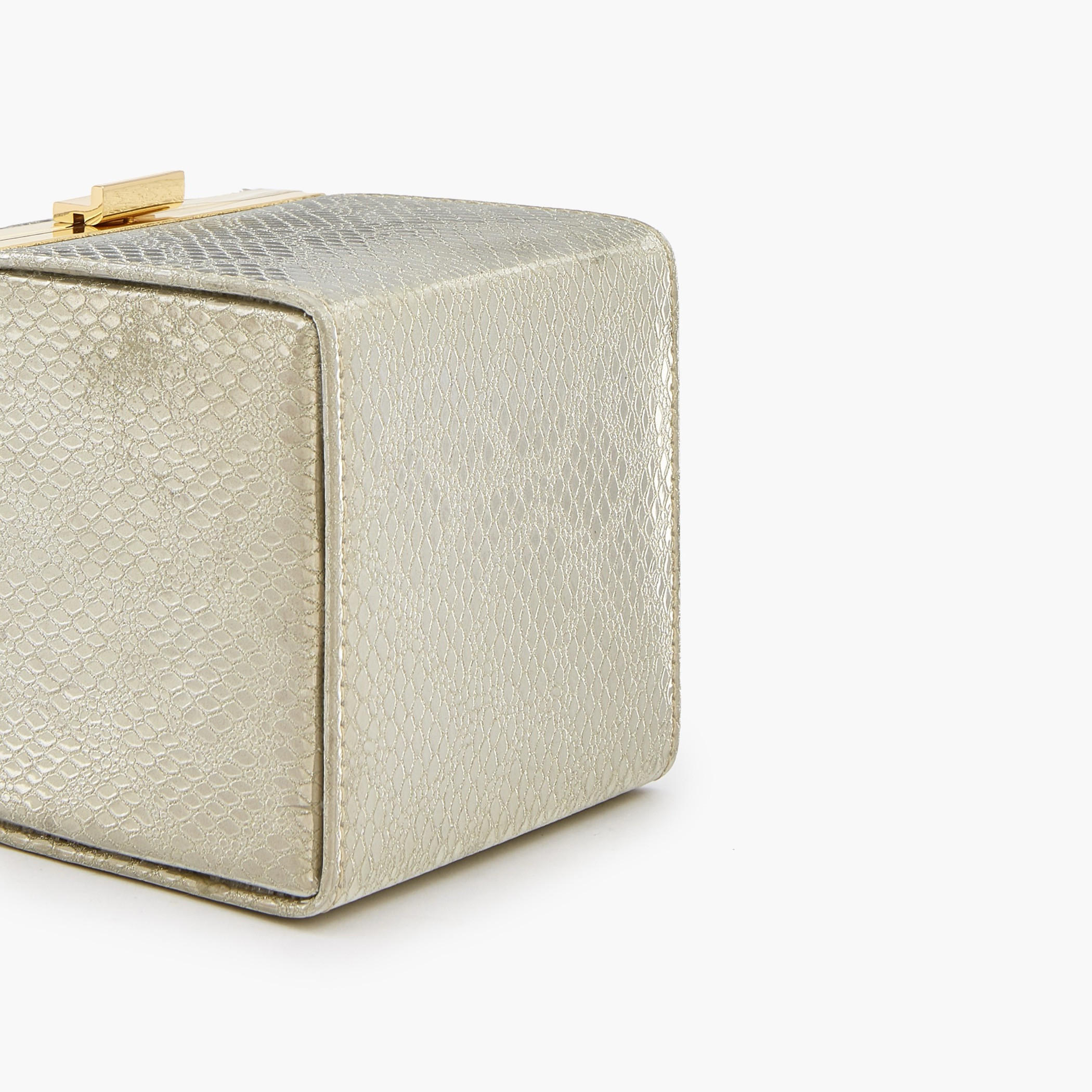 Flora Bella Textured Crossbody Bag with Chain Strap-women-bagsandwallets-handbags-image-6