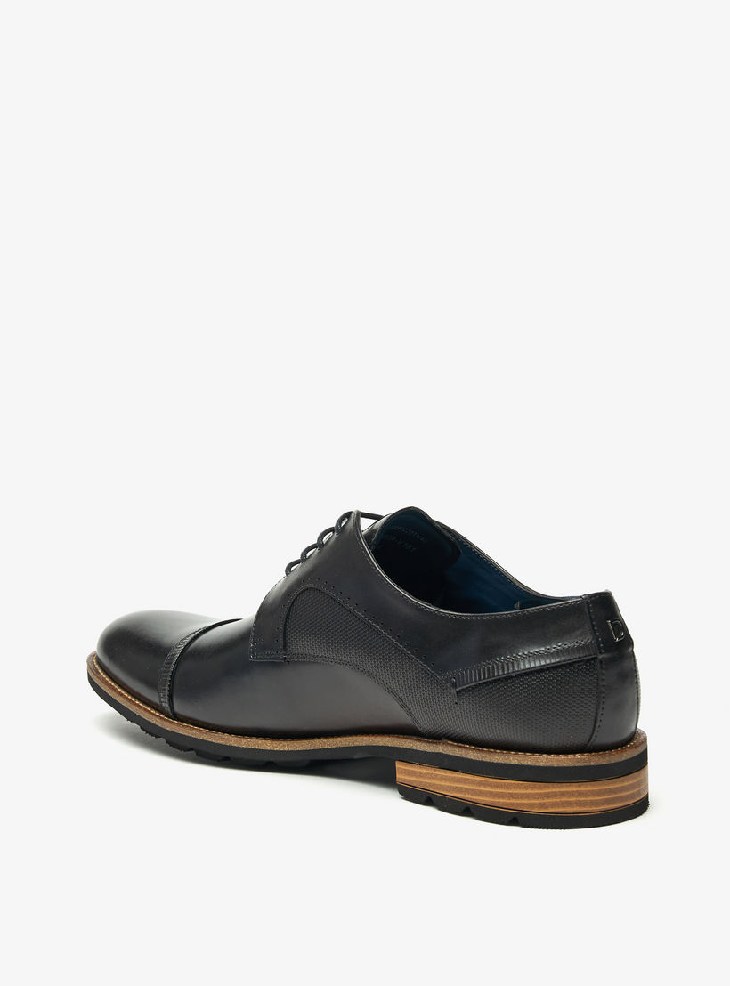حذاء ديربي بارز الملمس برباط إغلاق للرجال من دوتشيني-men-shoes-formalshoes-image-2